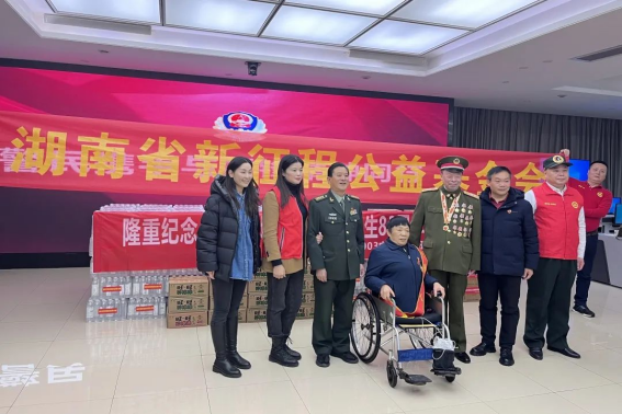 警民携手与雷锋精神同行(图3)