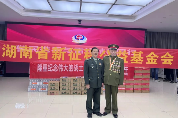 警民携手与雷锋精神同行(图4)